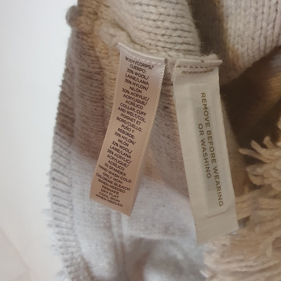 Lou & Grey Wool Blend Sweater With Frayed Hem in Size Medium - Picture 5 of 7